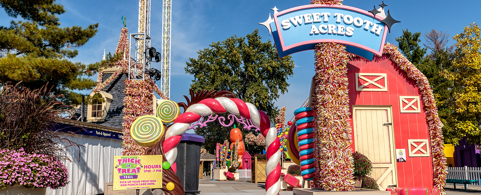 Tricks and Treats at Valleyfair