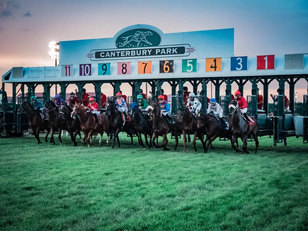 Canterbury-Park-Opening-Day-1024x768